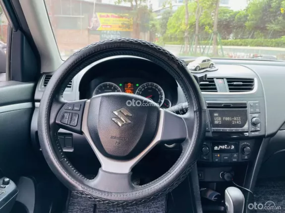 Suzuki Swift 2014 - Mới bảo dưỡng kỹ thay 4 quả lốp mới