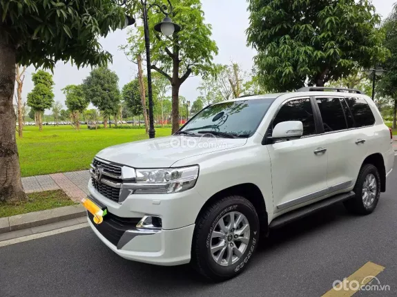 Toyota Land Cruiser VX 4.6 V8 2016 - Odo 9v miles, siêu đẹp, biển HN