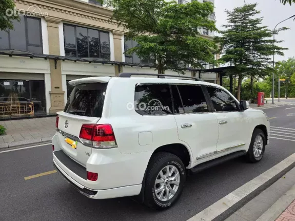 Toyota Land Cruiser VX 4.6 V8 2016 - Odo 9v miles, siêu đẹp, biển HN