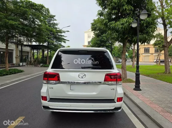 Toyota Land Cruiser VX 4.6 V8 2016 - Odo 9v miles, siêu đẹp, biển HN