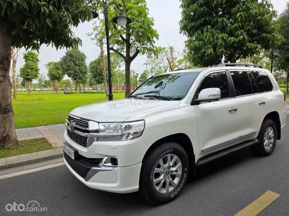 Toyota Land Cruiser VX 4.6 V8 2016 - Odo 9v miles, siêu đẹp, biển HN