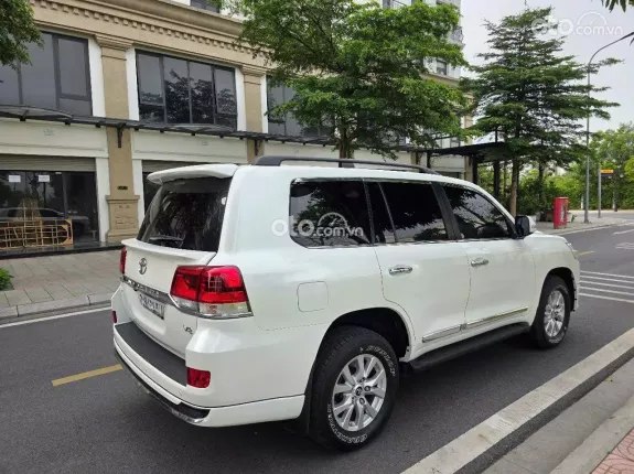 Toyota Land Cruiser VX 4.6 V8 2016 - Odo 9v miles, siêu đẹp, biển HN