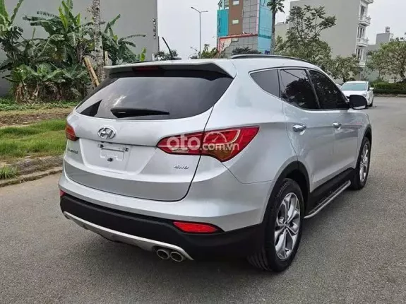 Hyundai Santa Fe 2.4L Xăng Cao cấp 2016 - Chiếc xe 7 chỗ phù hợp mọi gia đình, chủ giữ gìn