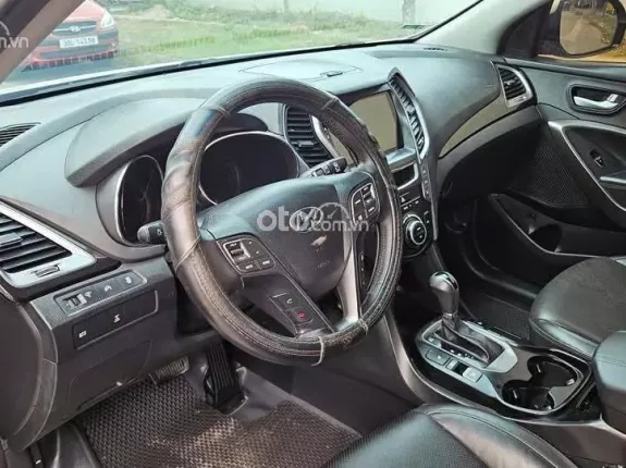 Hyundai Santa Fe 2.4L Xăng Cao cấp 2016 - Chiếc xe 7 chỗ phù hợp mọi gia đình, chủ giữ gìn