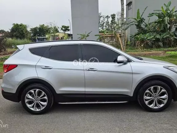 Hyundai Santa Fe 2.4L Xăng Cao cấp 2016 - Chiếc xe 7 chỗ phù hợp mọi gia đình, chủ giữ gìn