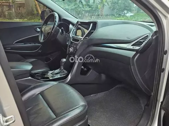 Hyundai Santa Fe 2.4L Xăng Cao cấp 2016 - Chiếc xe 7 chỗ phù hợp mọi gia đình, chủ giữ gìn