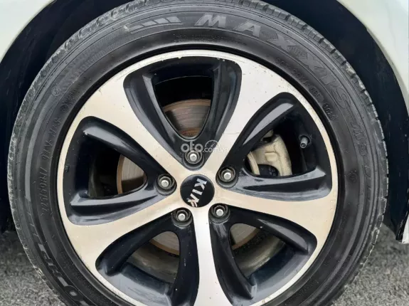 Kia Rondo 1.7 DAT 2016 - Hỗ trợ trả góp lãi suất tốt