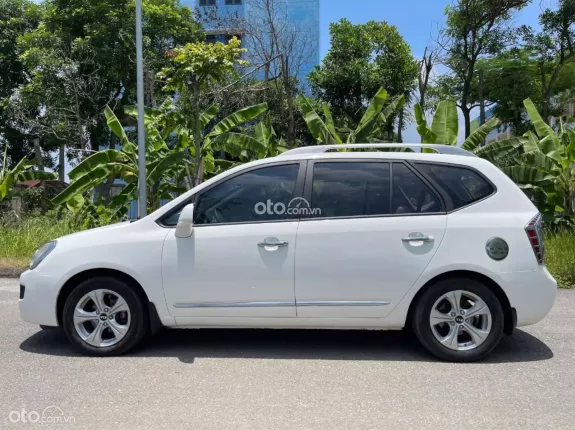 Kia Carens S 2.0 MT 2015 - Kia Carens 2015 MT, 2.0, 12v