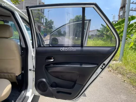 Kia Carens S 2.0 MT 2015 - Kia Carens 2015 MT, 2.0, 12v