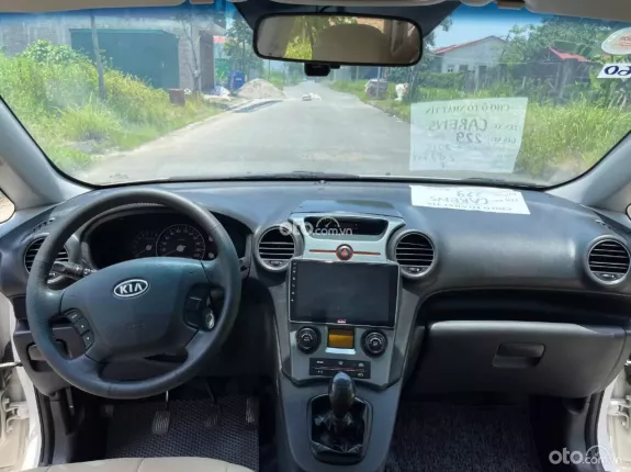 Kia Carens S 2.0 MT 2015 - Kia Carens 2015 MT, 2.0, 12v