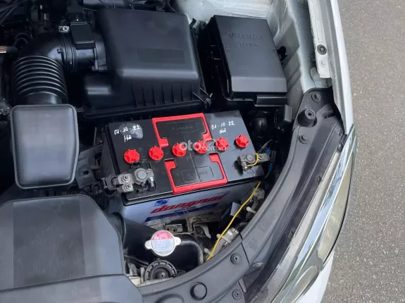 Kia Carens S 2.0 MT 2015 - Kia Carens 2015 MT, 2.0, 12v