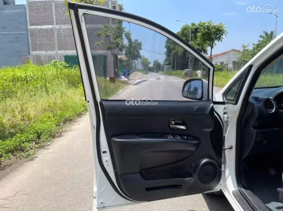 Kia Carens S 2.0 MT 2015 - Kia Carens 2015 MT, 2.0, 12v