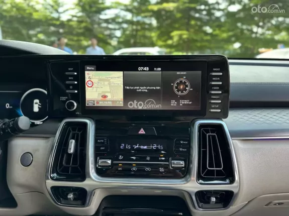 Kia Sorento 2.2 DAT Premium 2020 - Odo 11.5v cực đẹp