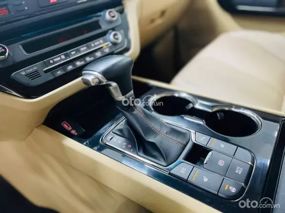 Kia Sedona 3.3 Platinum G 2019 - Xe lướt chất lượng như mới