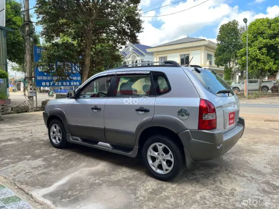 Hyundai Tucson 2.0 Tiêu chuẩn 2009 - SUV gầm cao chất lượng, Số tự động nhập Hàn