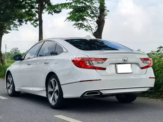 Honda Accord 1.5 Turbo 2022 - Mới đăng kiểm, bảo hiểm thân vỏ 2026