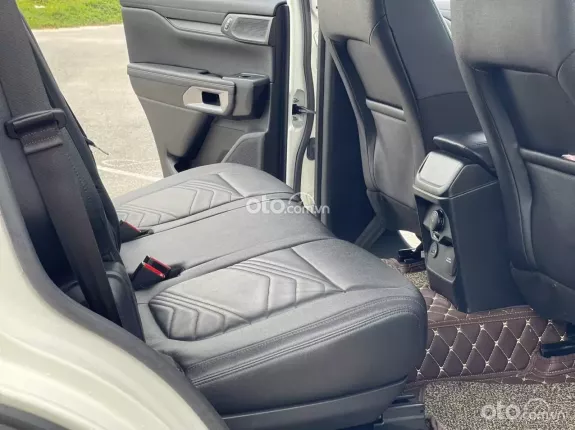 Ford Everest Titanium 2.0 AT 4x2 2023 - Salon xin được chào bán chiếc xe