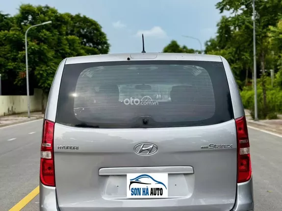 Hyundai Grand Starex 2.5 MT 2017 - Cam kết không đâm đụng, ngập nước, động cơ nguyên bản