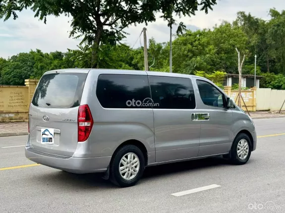Hyundai Grand Starex 2.5 MT 2017 - Cam kết không đâm đụng, ngập nước, động cơ nguyên bản