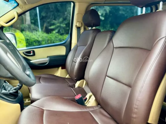 Hyundai Grand Starex 2.5 MT 2017 - Cam kết không đâm đụng, ngập nước, động cơ nguyên bản