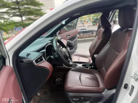 Toyota Corolla Cross 1.8 HV 2021 - Odo 5.6v siêu đẹp