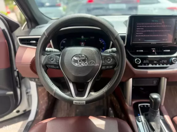 Toyota Corolla Cross 1.8 HV 2021 - Odo 5.6v siêu đẹp