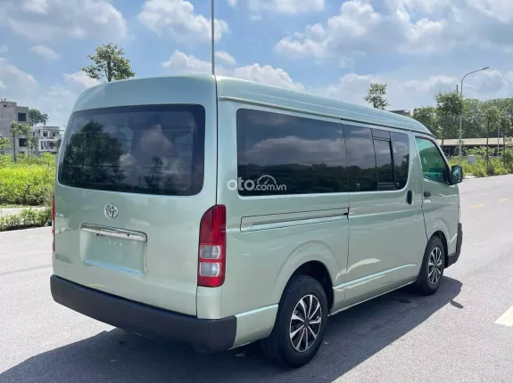 Toyota Hiace 2010 - Bán Hiace tải van 3 chỗ đời 2010, tải 900kg