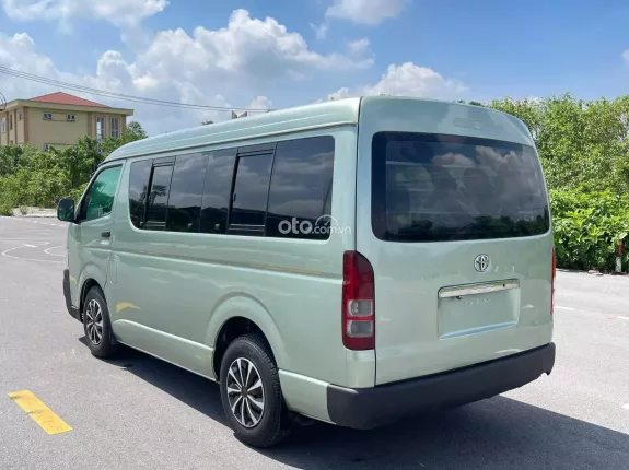 Toyota Hiace 2010 - Bán Hiace tải van 3 chỗ đời 2010, tải 900kg