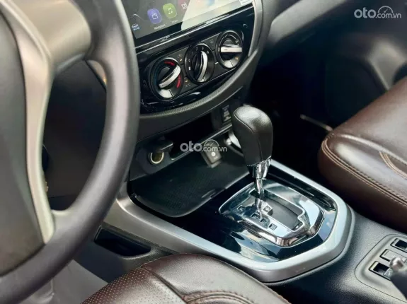 Nissan Terra 2.5L E 2WD 7 AT 2019 - SUV đa dụng cao cấp 2019, lướt nhẹ như mới