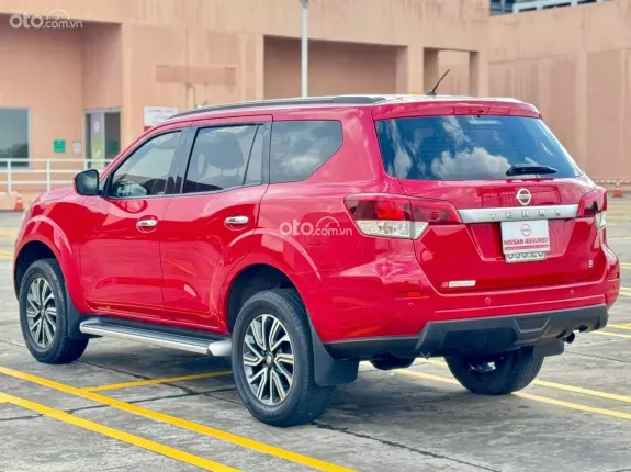 Nissan Terra 2.5L E 2WD 7 AT 2019 - SUV đa dụng cao cấp 2019, lướt nhẹ như mới