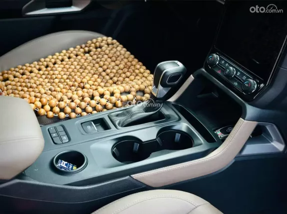 Ford Everest Titanium 2.0 AT 4x2 2022 - Giá tốt cho chiếc SUV mạnh mẽ