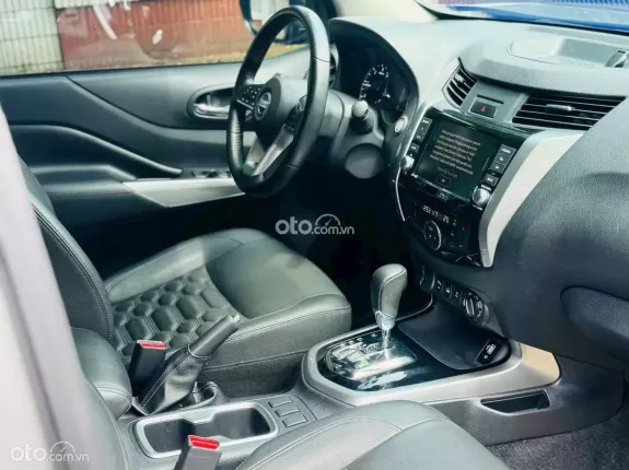 Nissan Navara NP300 VL 4x4 AT 2022 - Xe lướt chất lượng, pháp lý minh bạch