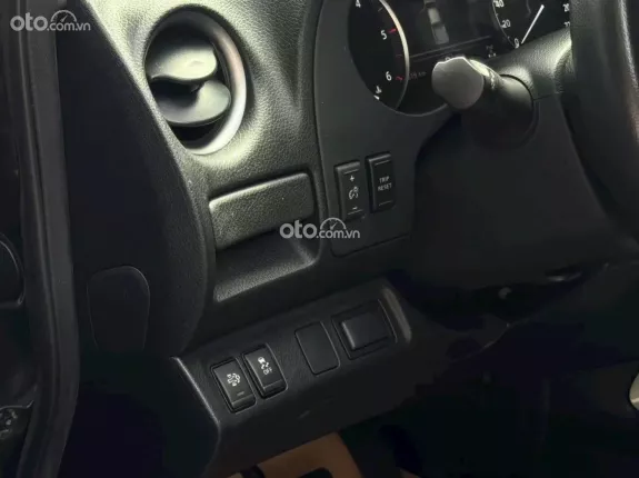 Nissan Navara NP300 VL 4x4 AT 2022 - Xe lướt chất lượng, pháp lý minh bạch