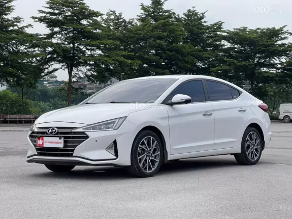 Hyundai Elantra   2.0 AT 2021 - Odo 4v km zin - Bảo dưỡng định kỳ