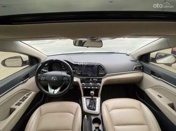 Hyundai Elantra   2.0 AT 2021 - Odo 4v km zin - Bảo dưỡng định kỳ