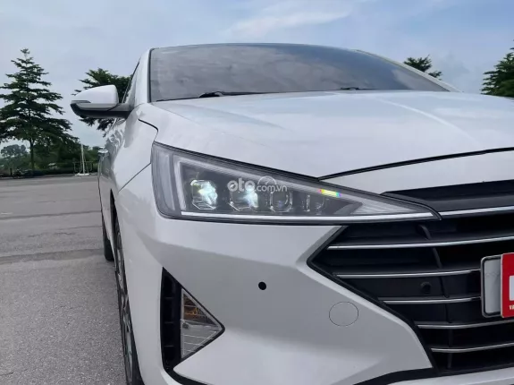 Hyundai Elantra   2.0 AT 2021 - Odo 4v km zin - Bảo dưỡng định kỳ