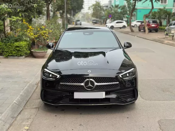 Mercedes-Benz C300 AMG 2022 - Màu đen nội thất nâu odo 19.000km