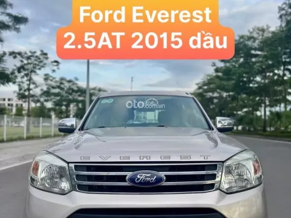 Ford Everest 2.5 AT 2015 - Gầm cao máy thoáng chỉ hơn 3 trăm