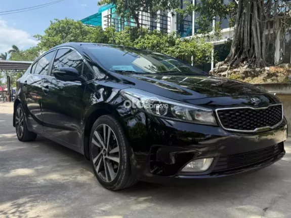 Kia Cerato 1.6 AT Deluxe 2017 - Hỗ trợ bank xe đẹp