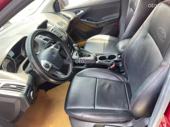 Ford Focus 1.6L 2015 - Xe tư nhân 1 chủ, ngoại thất màu đỏ đẹp