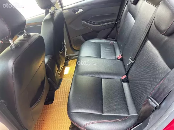 Ford Focus 1.6L 2015 - Xe tư nhân 1 chủ, ngoại thất màu đỏ đẹp