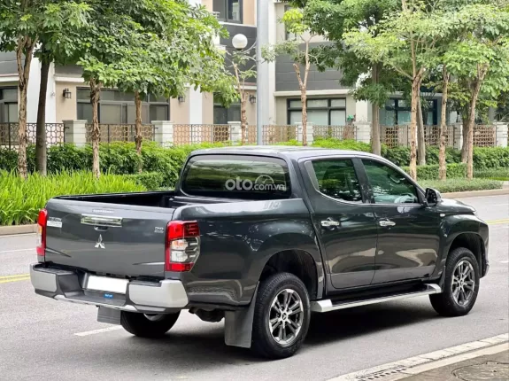 Mitsubishi Triton 4×2 AT MIVEC 2020 - Siêu mới