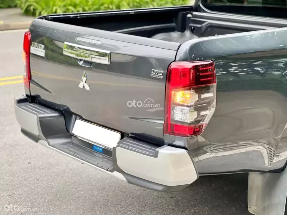 Mitsubishi Triton 4×2 AT MIVEC 2020 - Siêu mới
