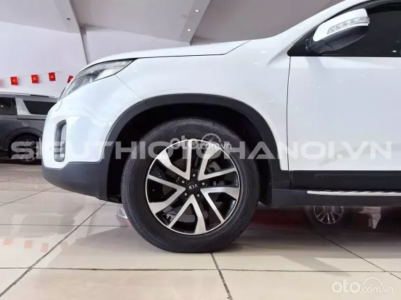 Kia Sorento 2WD 2.2 DATH 2019 - Xe zin nguyên bản theo hãng
