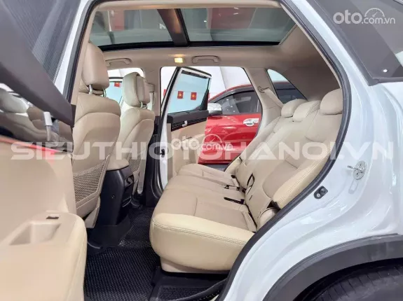 Kia Sorento 2WD 2.2 DATH 2019 - Xe zin nguyên bản theo hãng