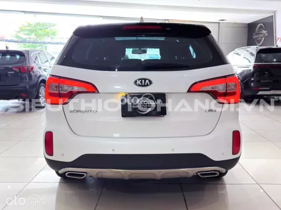 Kia Sorento 2WD 2.2 DATH 2019 - Xe zin nguyên bản theo hãng