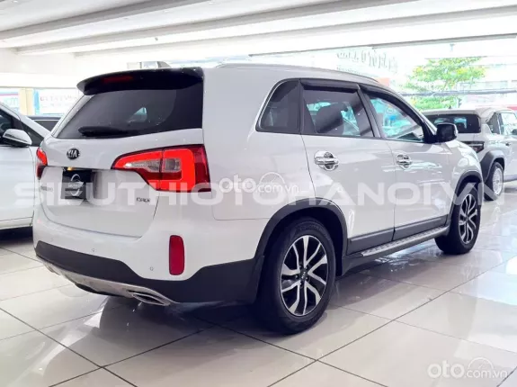 Kia Sorento 2WD 2.2 DATH 2019 - Xe zin nguyên bản theo hãng