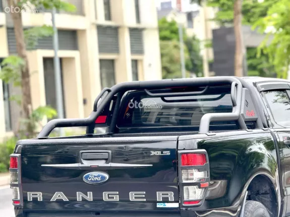 Ford Ranger XLS 2.2 4x2 AT 2019 - Xe tư nhân bao check thoải mái, xe đã bộ ghế da,..