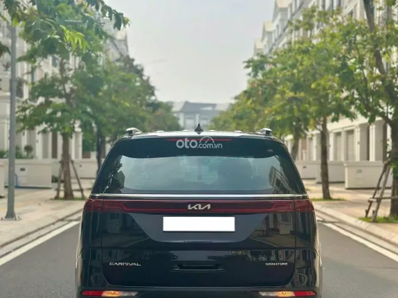 Kia Carnival 2.2D Signature 2022 - Giá tốt thương lượng