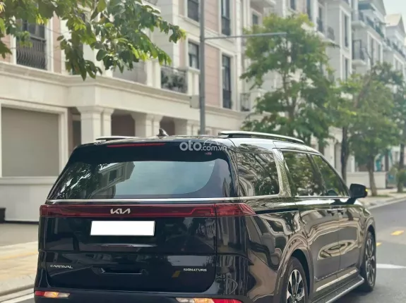 Kia Carnival 2.2D Signature 2022 - Giá tốt thương lượng